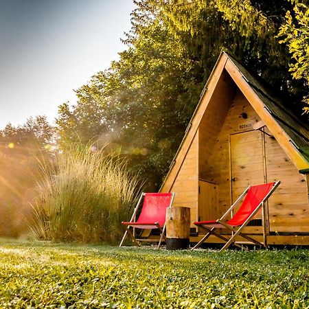 קמניק Glamping Forest Edge מראה חיצוני תמונה