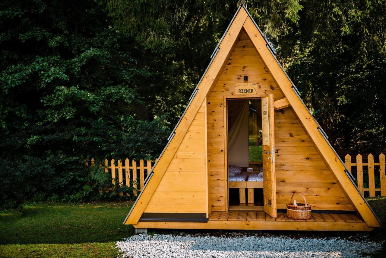 קמניק Glamping Forest Edge מראה חיצוני תמונה
