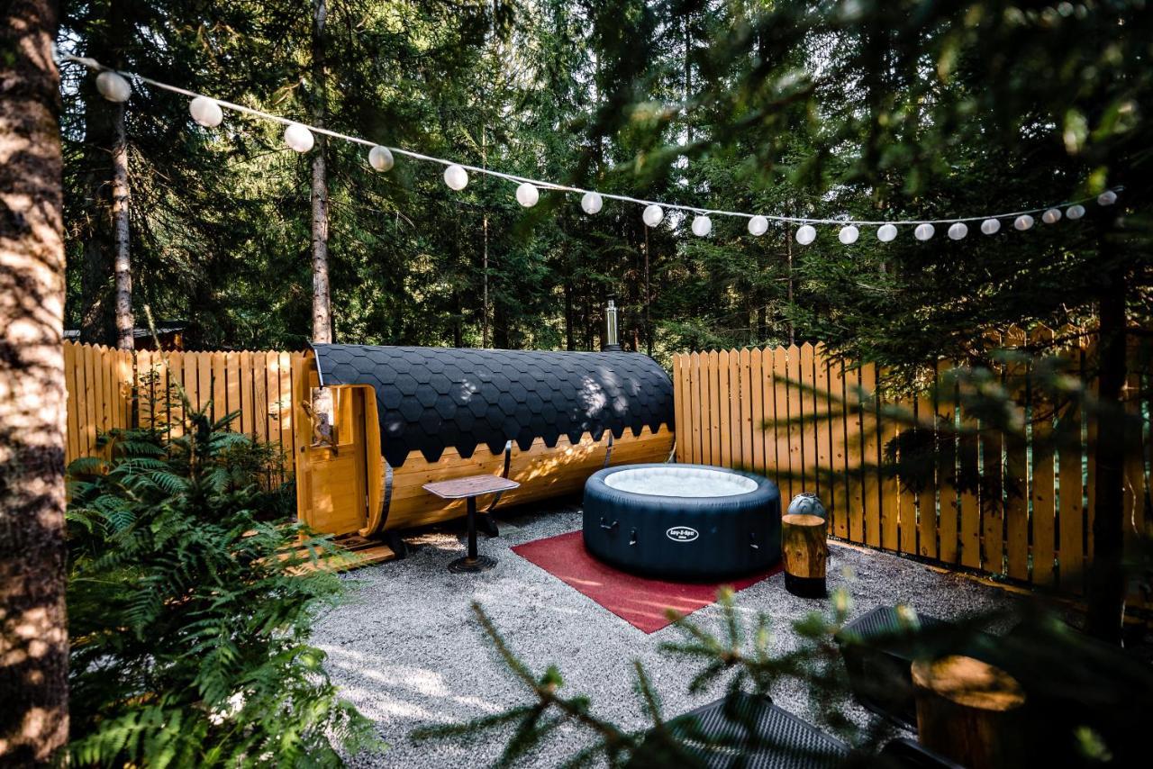 קמניק Glamping Forest Edge מראה חיצוני תמונה