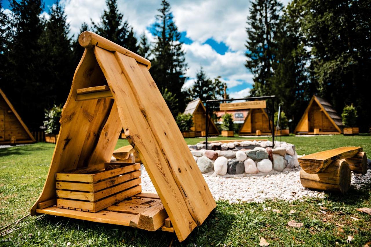 קמניק Glamping Forest Edge מראה חיצוני תמונה