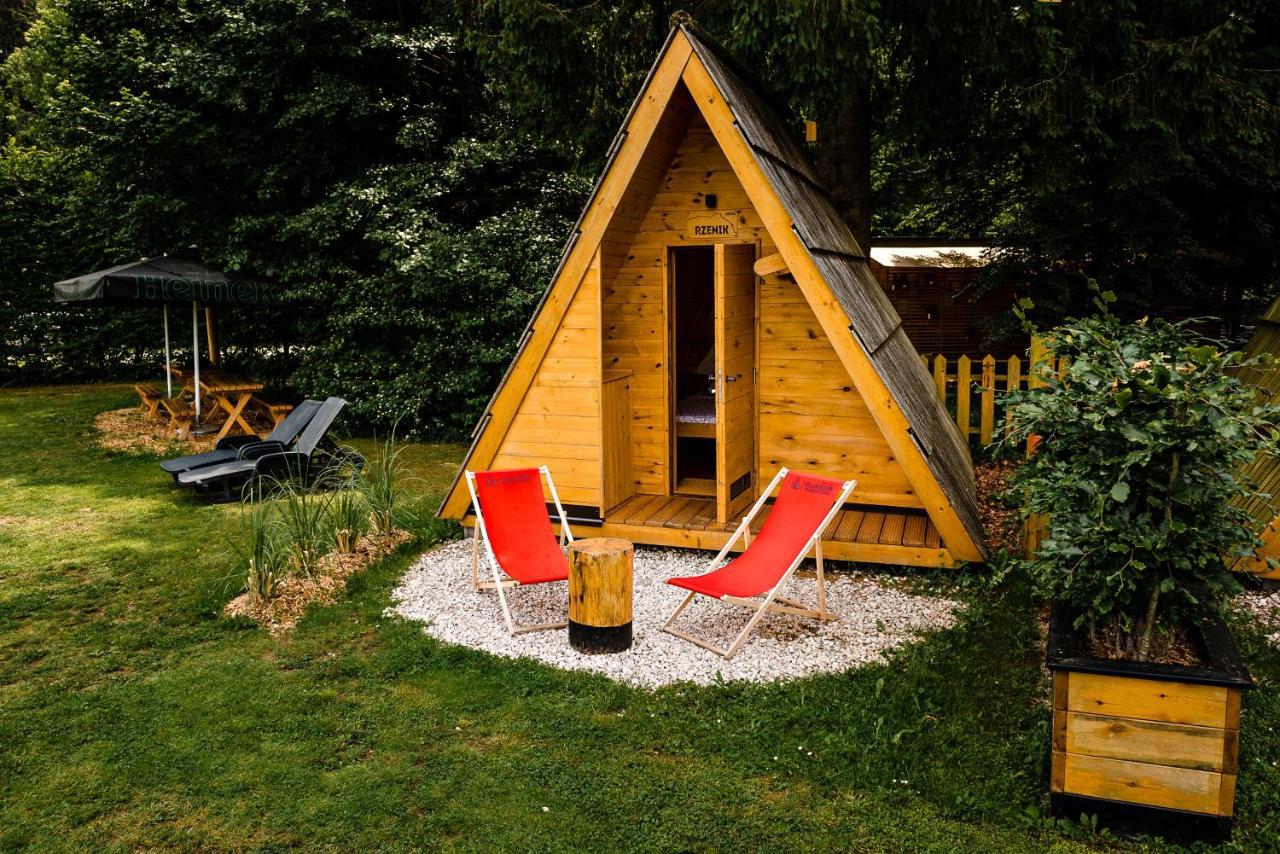 קמניק Glamping Forest Edge מראה חיצוני תמונה