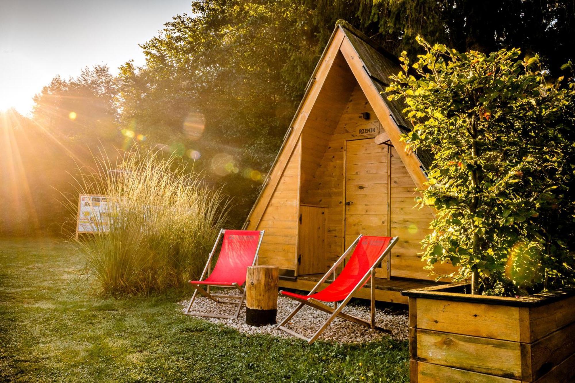 קמניק Glamping Forest Edge מראה חיצוני תמונה